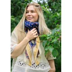 Black Colour BCLIANNE SCARF - Marineblåt tørklæde 208326 Midnight Blue fra Black Colour