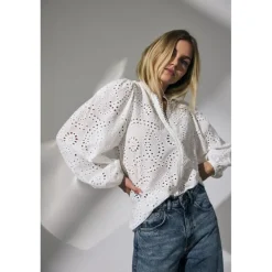 Co'Couture GiselleCC Anglaise V-shirt - Hvid blondeskjorte 35816 White fra Co'couture