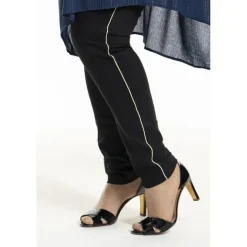 Gozzip GHeika Leggings with piping - Sort leggings med guld stribe G246059 Black fra Gozzip