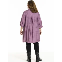 Gozzip GIdalene Tunic - Lilla tunika med streg print G251007 Orchid fra Gozzip