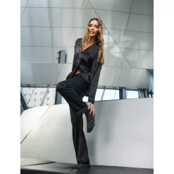 HYPEtheDetail Satin Pyjamas - Sort logo pyjamas 3-800-43 Black fra HYPEtheDETAIL
