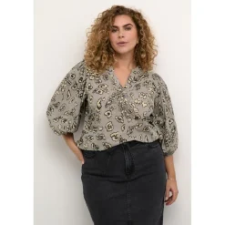 Kaffe Curve KCliana Blouse - Bluse med leopard print 10582448 Grey/Black Leopard fra Kaffe Curve