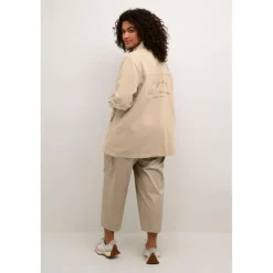 Kaffe Curve KCsisel Shirt Jacket - Sandfarvet denim jakke 10582316 Feather Gray fra Kaffe Curve