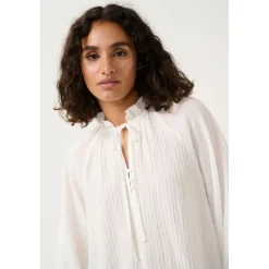 Kaffe KAlianna Blouse - Off White bluse 10509400 Chalk fra Kaffe