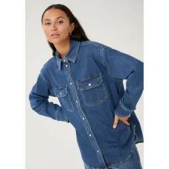 Kaffe KAsinem Denim Shirt - Blå denim skjorte 10509787 Medium Blue Denim fra Kaffe