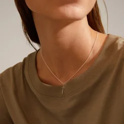 Pilgrim DAISY recycled kors halskæde 692336001 Sølvbelagt fra Pilgrim