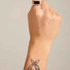 Pilgrim ECRU firkantet sort signet ring - 272236124 Sølvbelagt fra Pilgrim