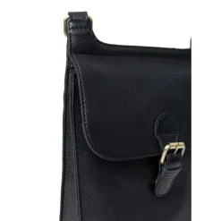 RE:DESIGNED Jeane Big - Sort crossover med spænde 6459 Black fra RE:DESIGNED