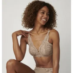 Triumph Amourette Charm Pure W - BH 10209571 Mocca fra Triumph