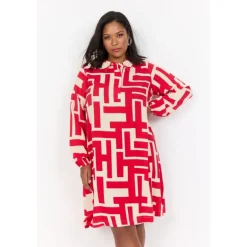 Wasabi WA-ALVA 3 - Rød printet kjole W10327 Lipstick Kombi fra Wasabiconcept