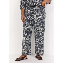 Wasabi WA-VEA 3 - Leopard printet buks W20313 Black Combi fra Wasabiconcept