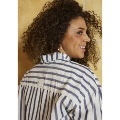 Zhenzi Evyn 661 Shirt L/S - Blå/offwhite stribet skjorte 200661 Navy fra Zhenzi