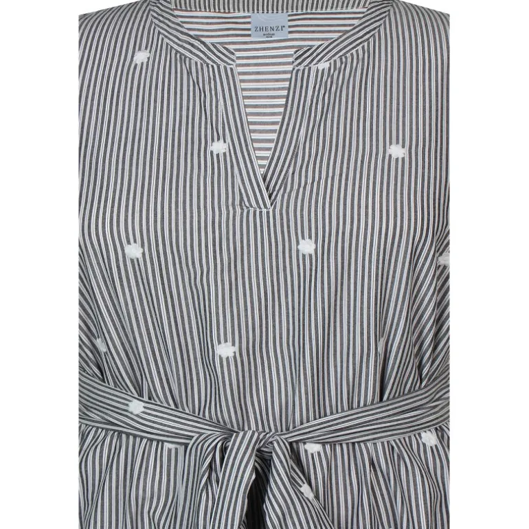 Zhenzi Grea 748-Dress S/S - Sort stribet kjole med broderi 200748 Black fra Zhenzi